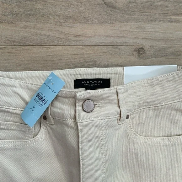 Ann Taylor High Rise Petite Curvy Fit Jeans in Ivory - Picture 6 of 8